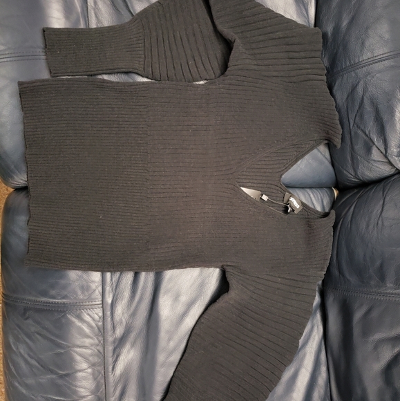 Express sweater - Picture 3 of 3